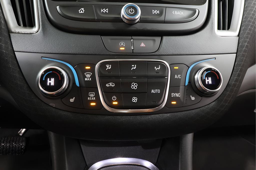 Used 2025 Chevrolet Malibu LT image 10