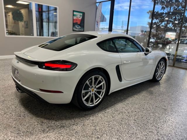Used 2018 Porsche 718 Cayman Base w/ Light Design Package image 9