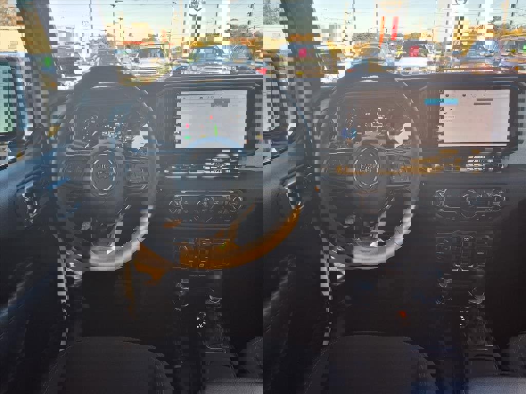 Used 2024 Jeep Wrangler Sport w/ LED Headlamp & Fog Lamp Group image 8