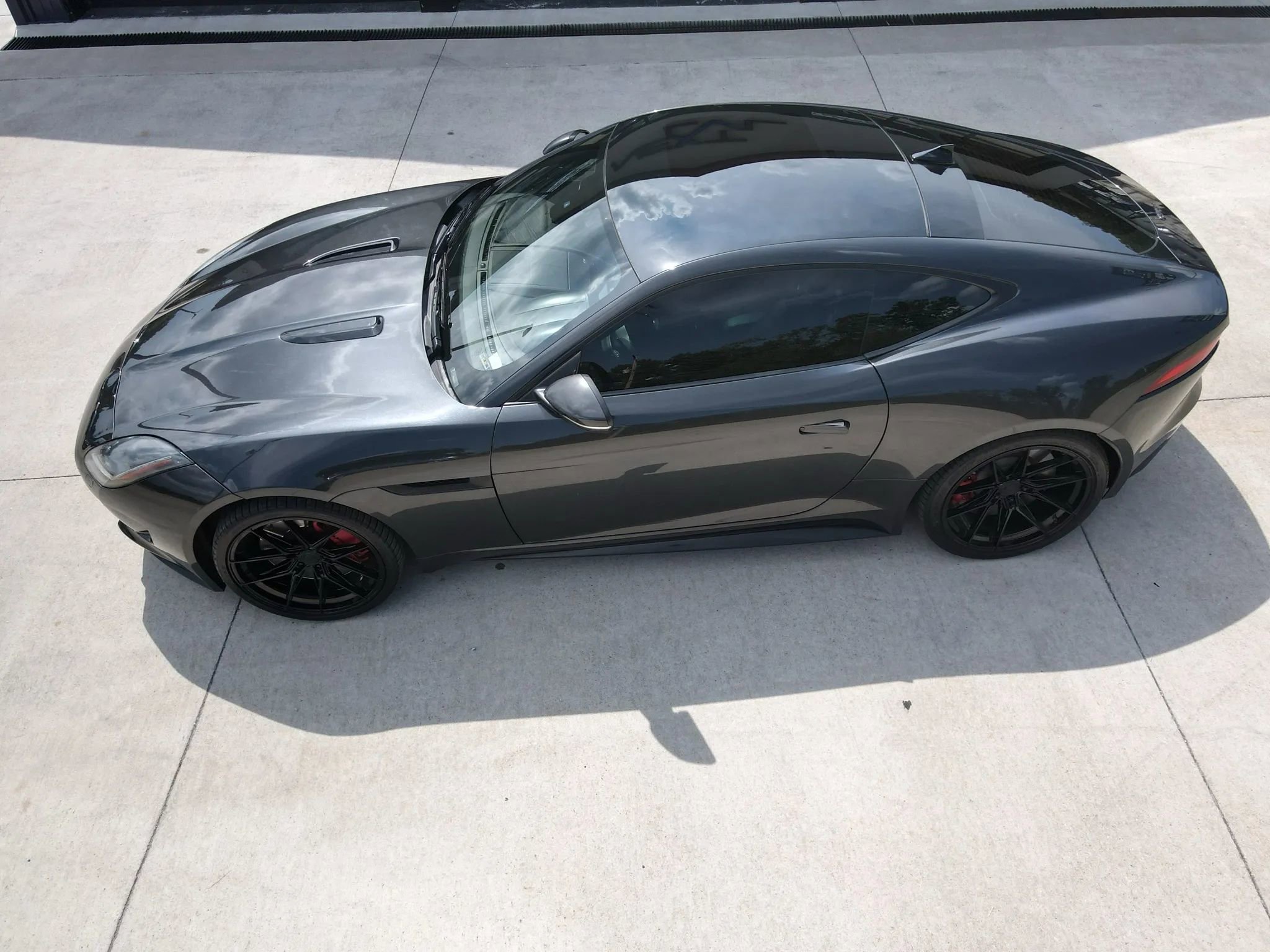 Used 2015 Jaguar F-TYPE R image 49