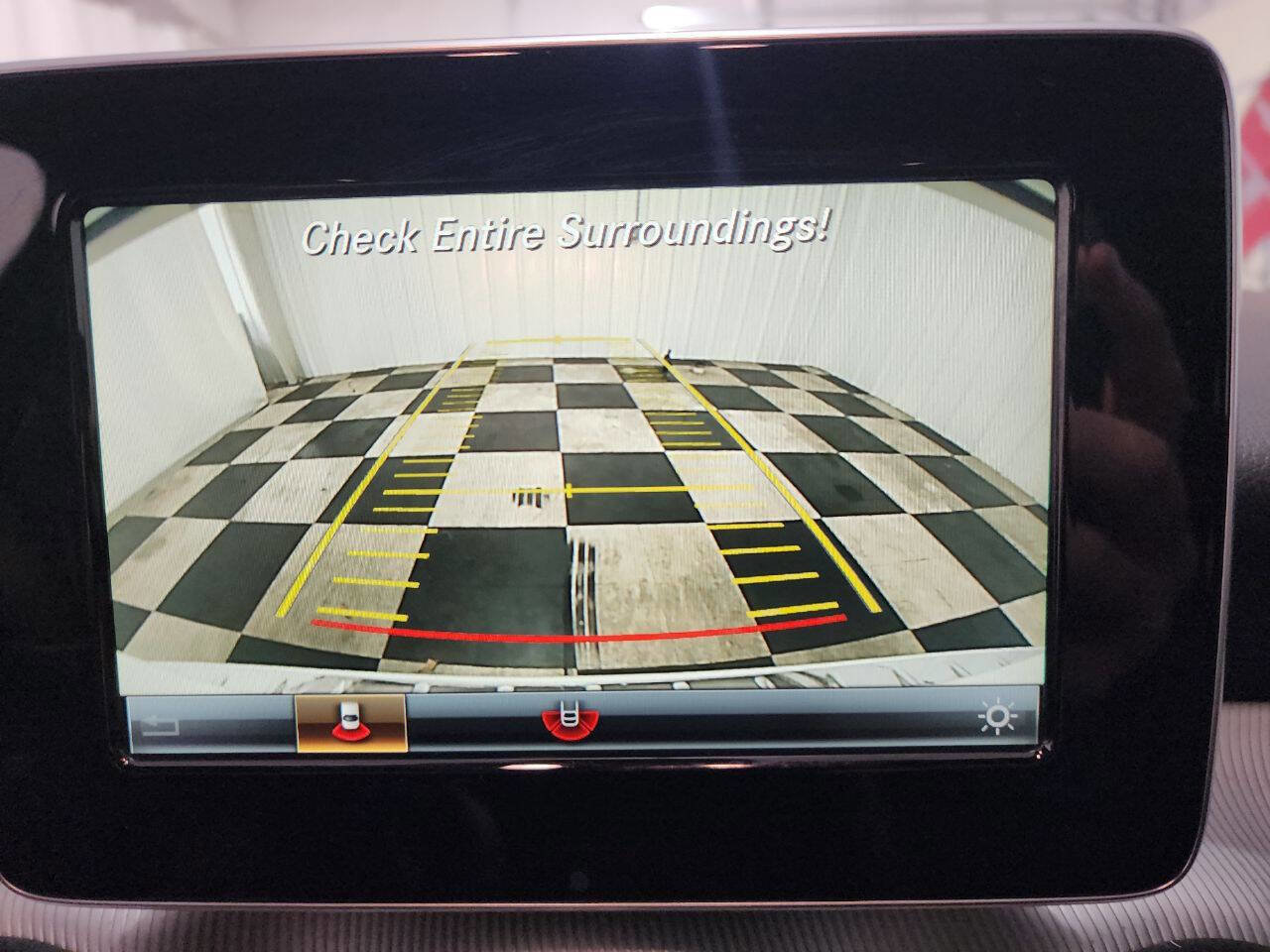 Used 2017 Mercedes-Benz GLA 250 4MATIC w/ Premium Package image 33