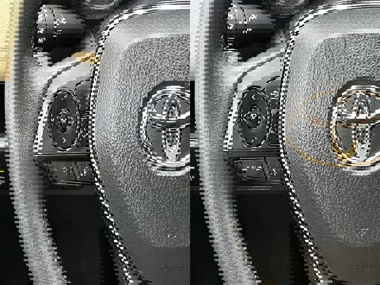 Used 2023 Toyota RAV4 XLE Premium image 12