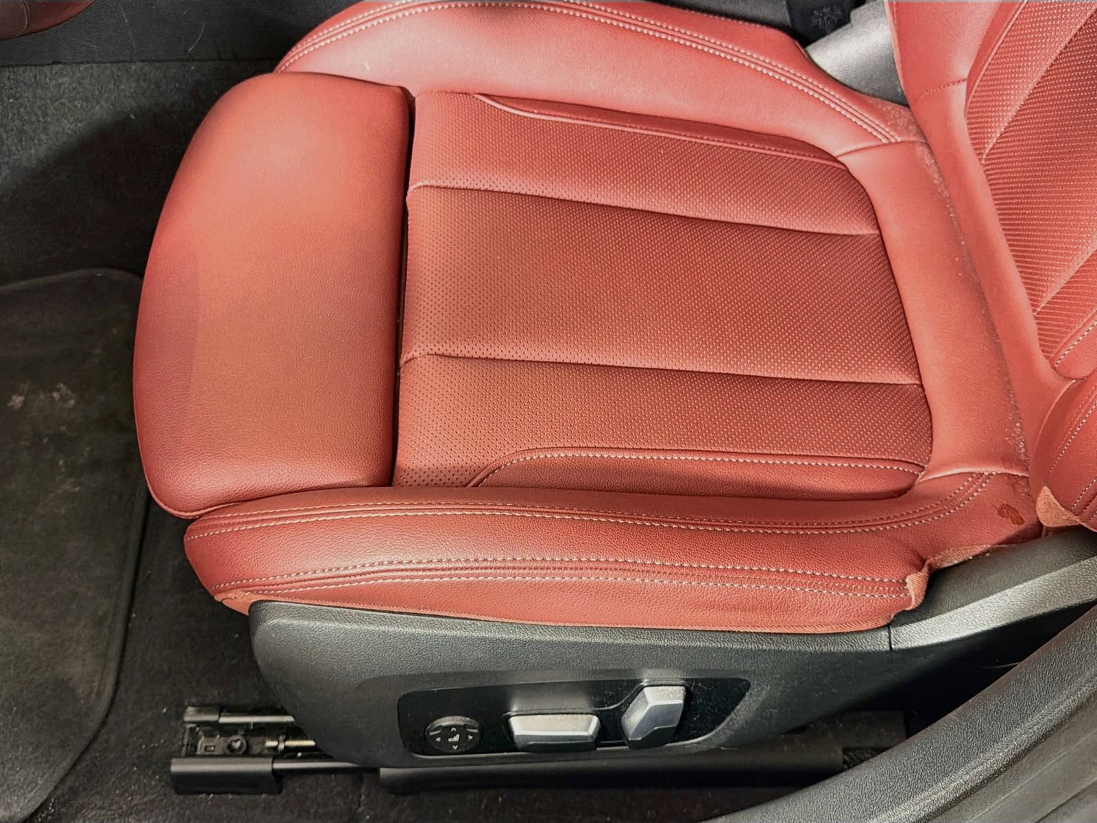 Certified 2023 BMW i4 eDrive35 w/ Premium Package RWD image 23