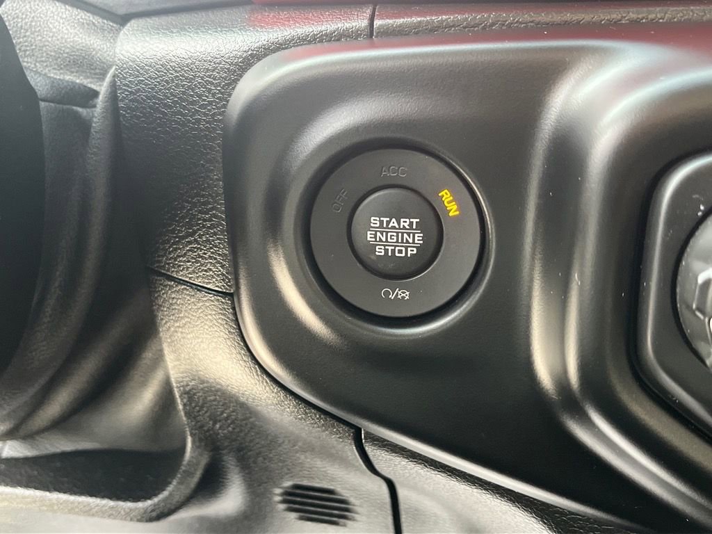 Used 2020 Jeep Gladiator Rubicon image 12