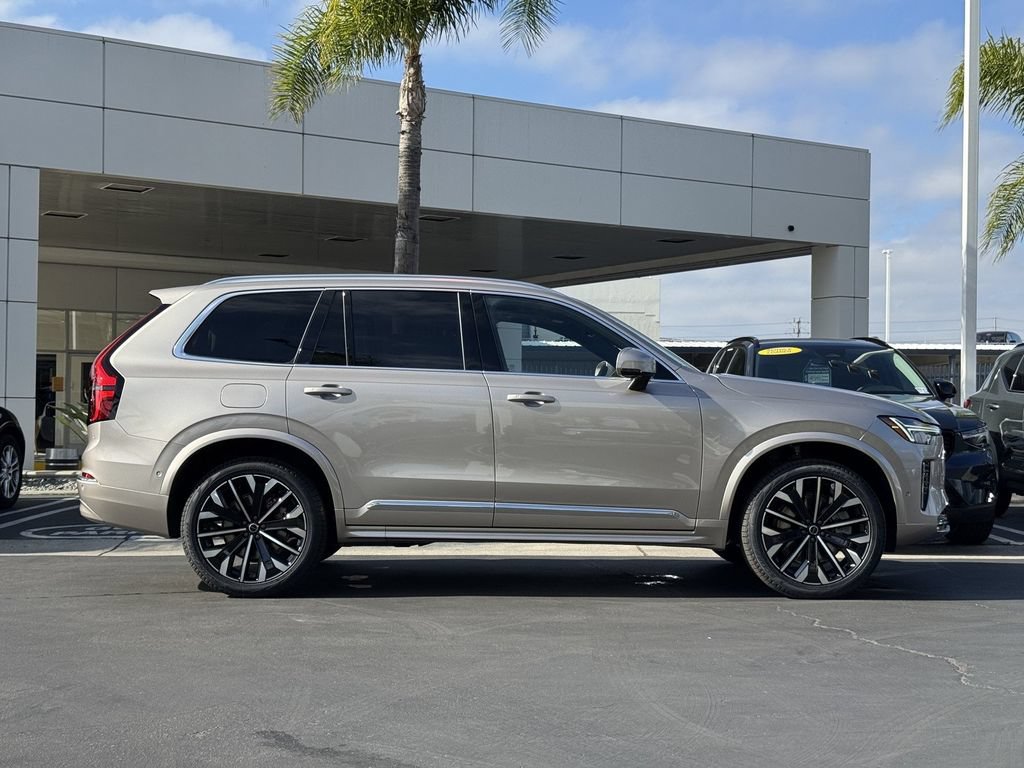 New 2026 Volvo XC90 T8 Plus AWD/4WD image 6