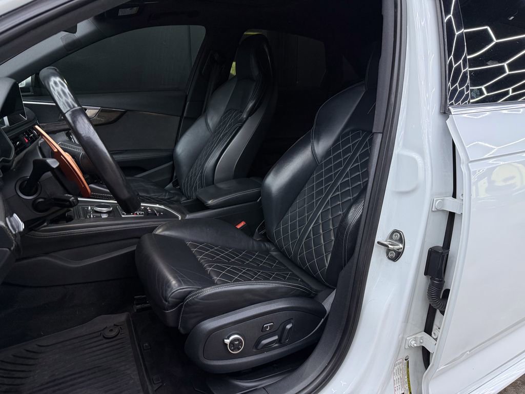 Used 2018 Audi S4 Premium Plus w/ Navigation Package image 15