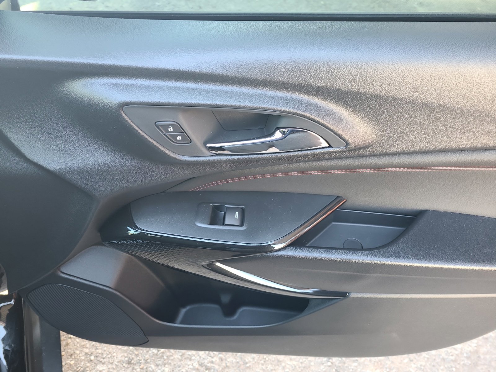 New 2026 Chevrolet Trax RS w/ Driver Confidence Package image 31