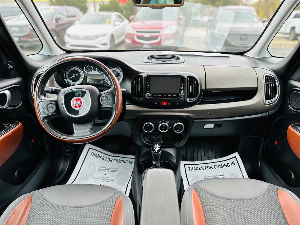 Used 2014 FIAT 500L Trekking w/ Popular Equipment Group FWD image 9