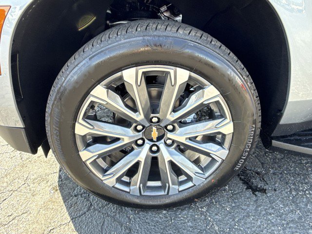 New 2026 Chevrolet Suburban High Country w/ Sun And Tow Package image 19