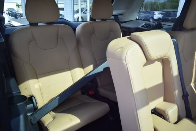 Used 2016 Volvo XC90 T6 Momentum w/ Momentum Plus Package AWD/4WD image 49