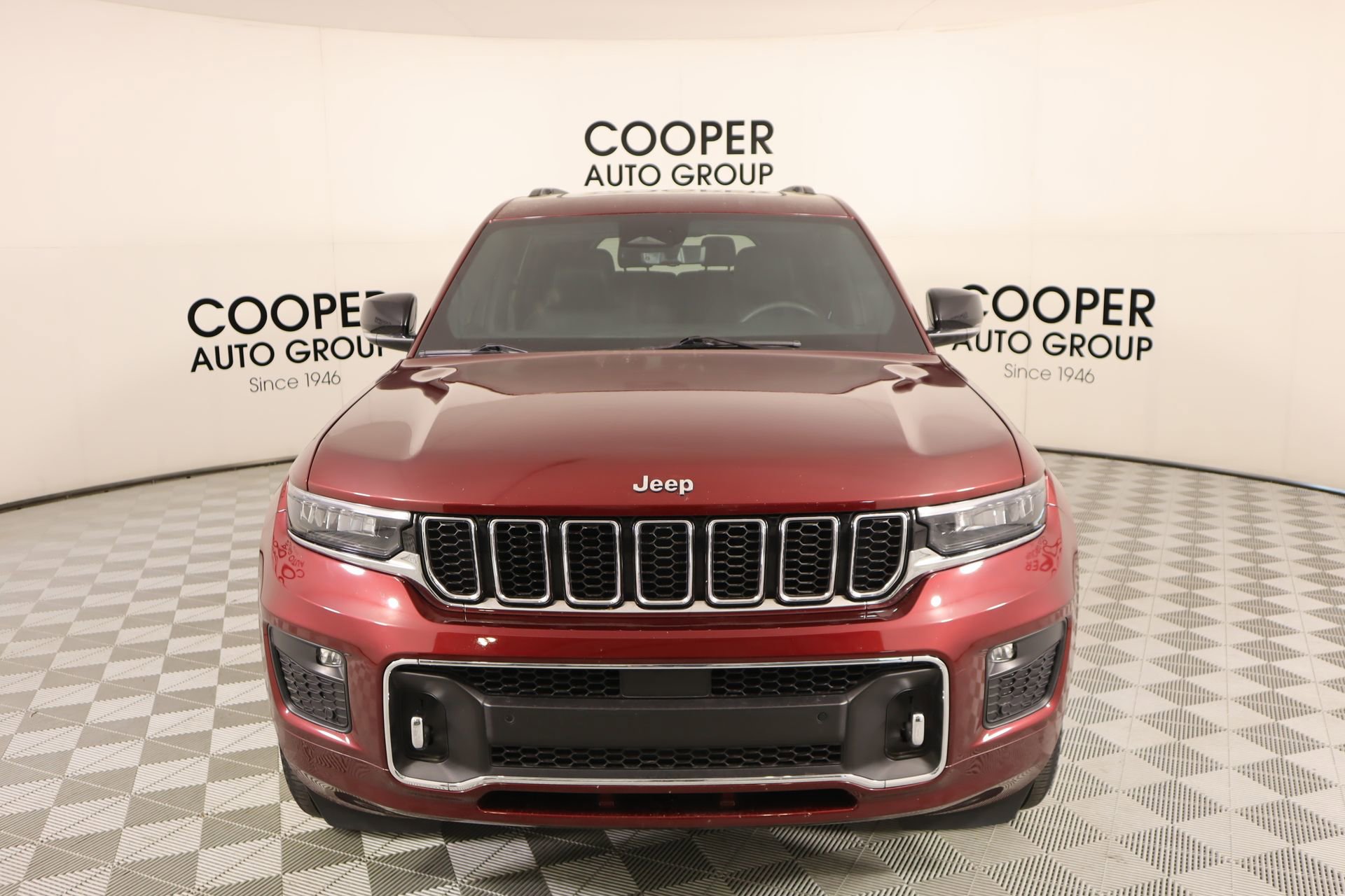 Used 2024 Jeep Grand Cherokee L Overland w/ Luxury Tech Group IV image 11