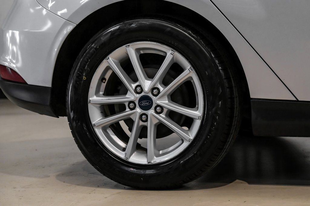 Used 2018 Ford Focus SE FWD image 56