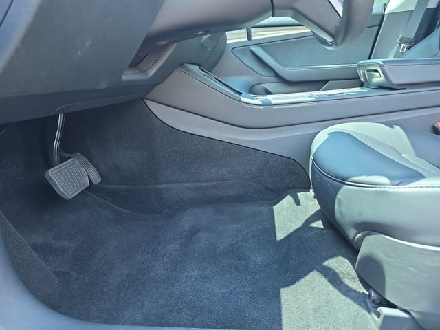 Used 2023 Tesla Model 3 Standard Range RWD image 10