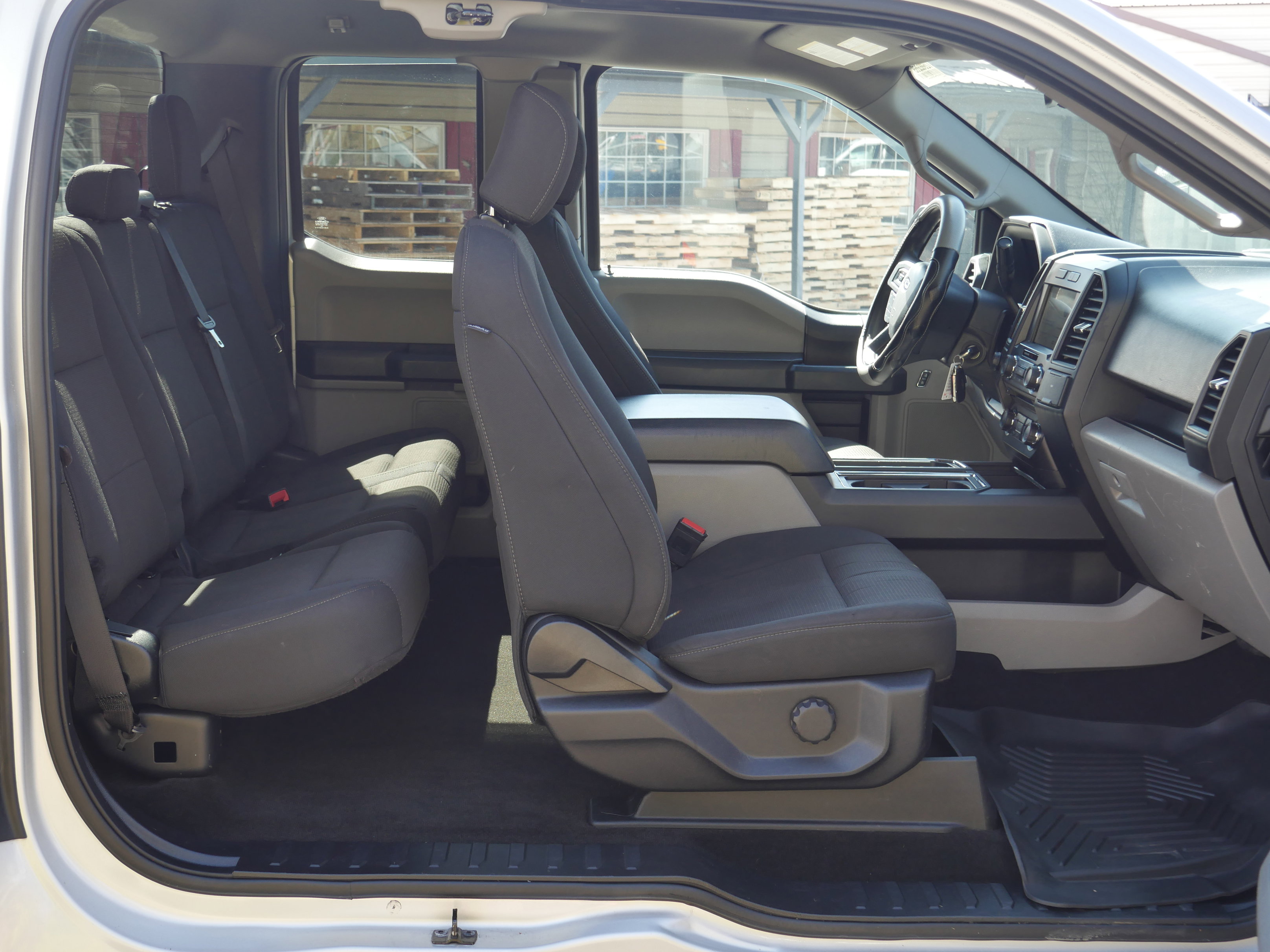 Used 2018 Ford F150 XL w/ Equipment Group 101A Mid AWD/4WD image 27
