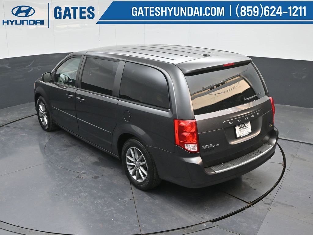 Used 2016 Dodge Grand Caravan SE image 42