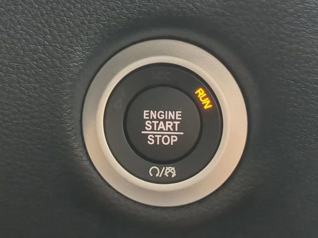 New 2026 Chrysler Pacifica Select w/ S Appearance Package image 36