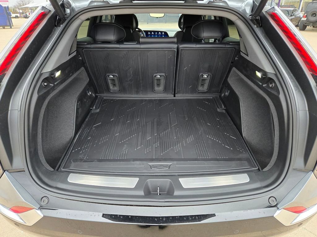 New 2026 Cadillac Optiq Luxury 1 w/ LPO, Floor Liner Package image 31