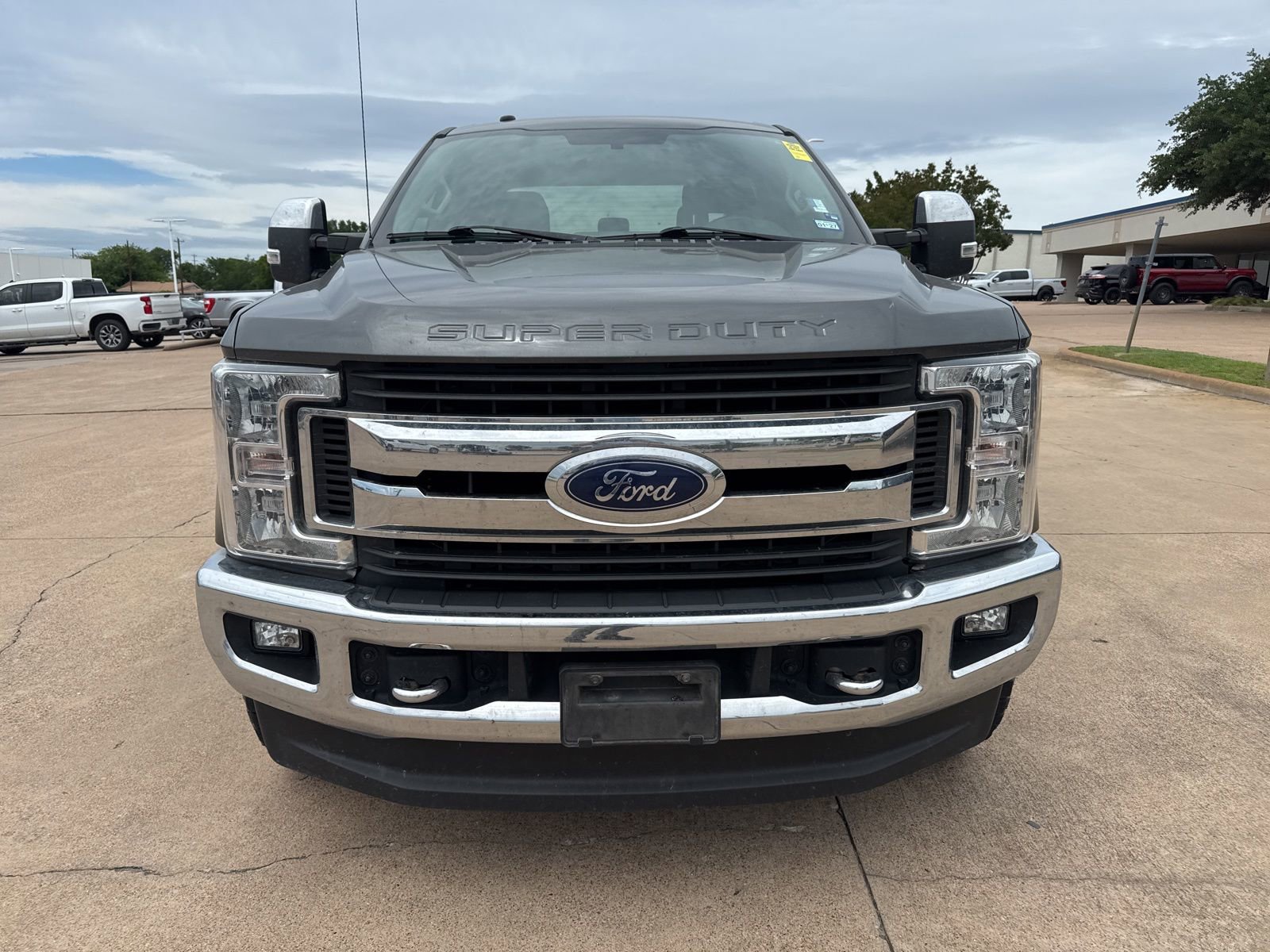 Used 2019 Ford F250 XLT w/ XLT Premium Package image 2