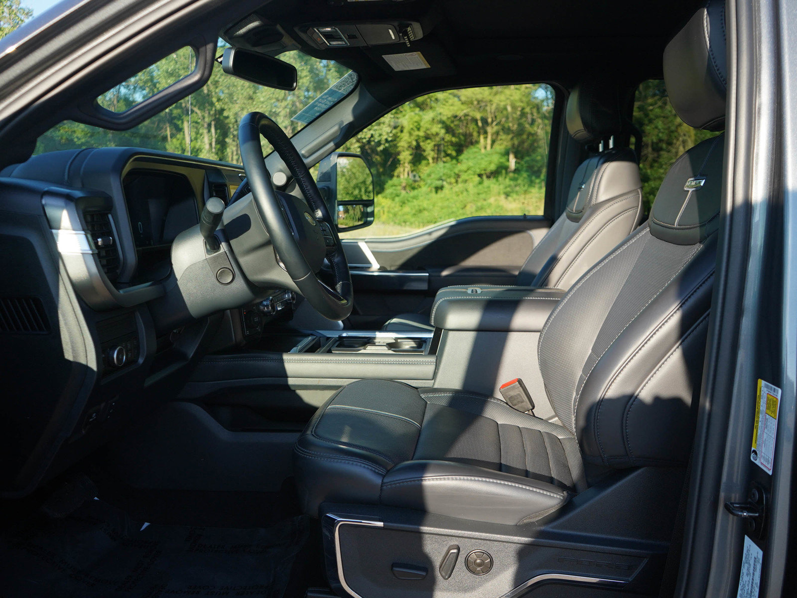 Used 2026 Ford F350 Platinum AWD/4WD image 25