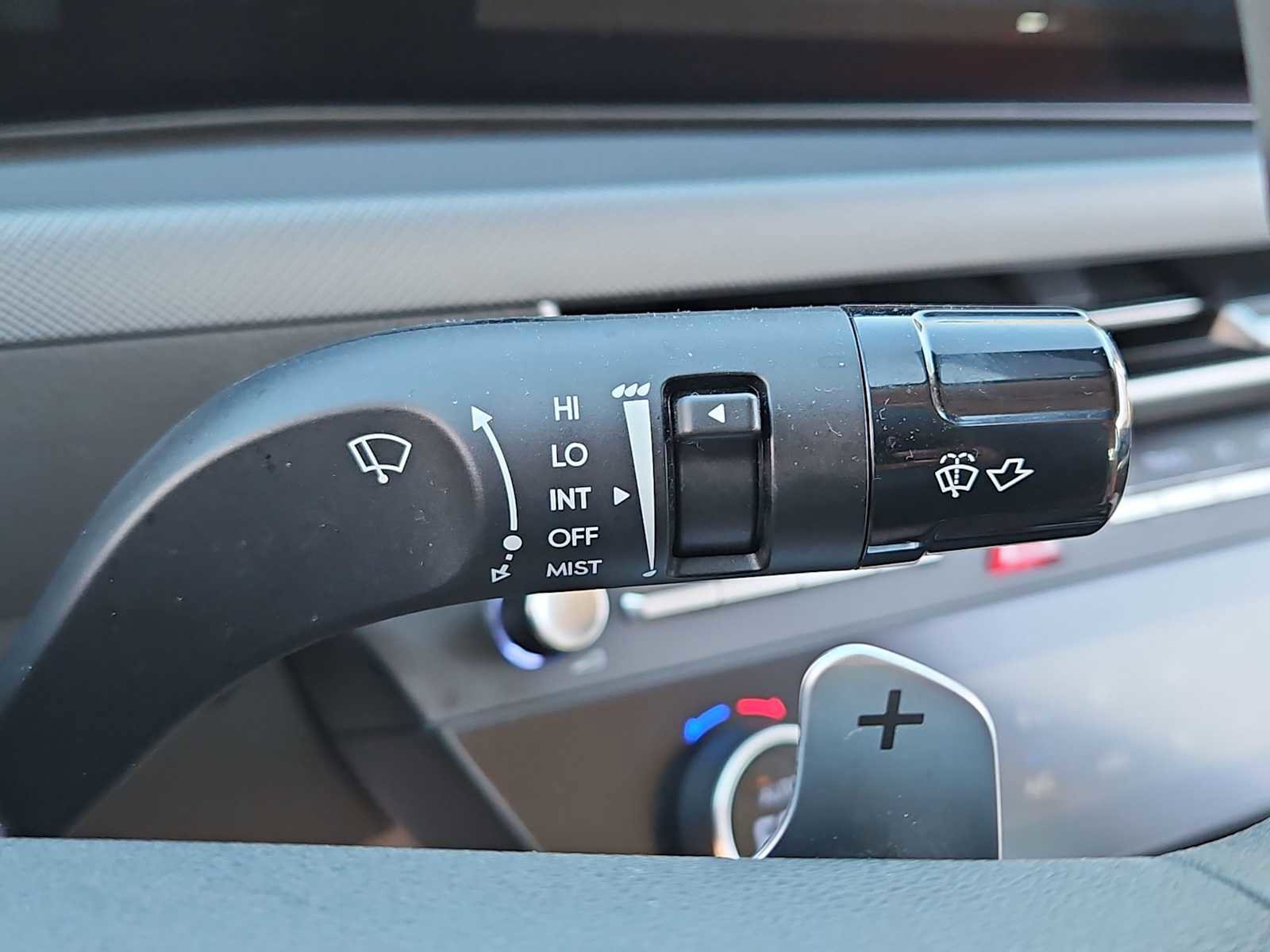 Certified 2025 Hyundai Sonata SEL image 25