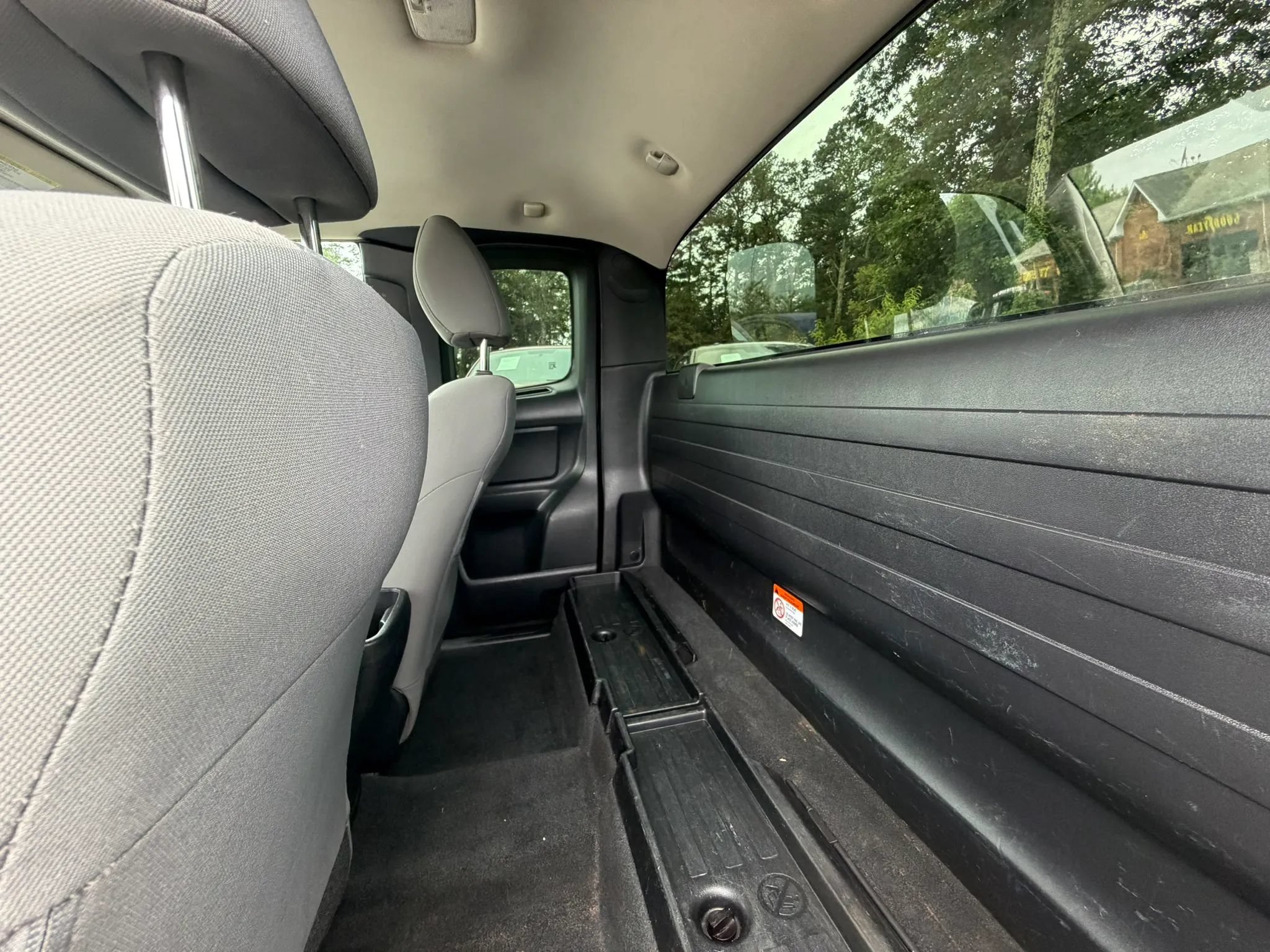 Used 2016 Toyota Tacoma SR RWD image 15