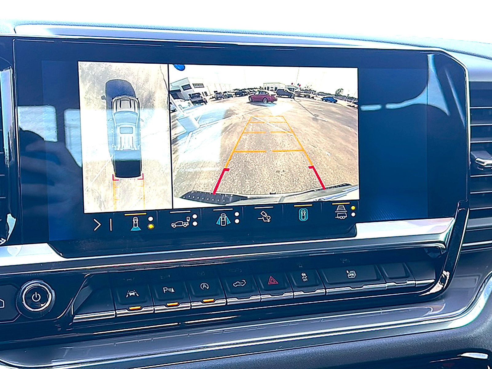 Used 2023 Chevrolet Silverado 1500 High Country w/ Technology Package image 31