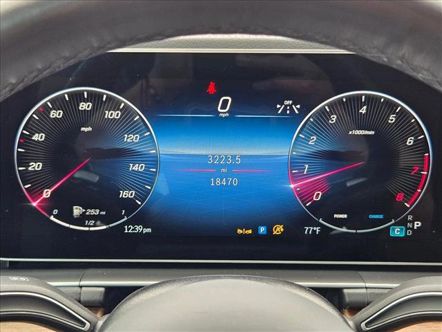 Used 2025 Mercedes-Benz GLS 580 4MATIC image 11