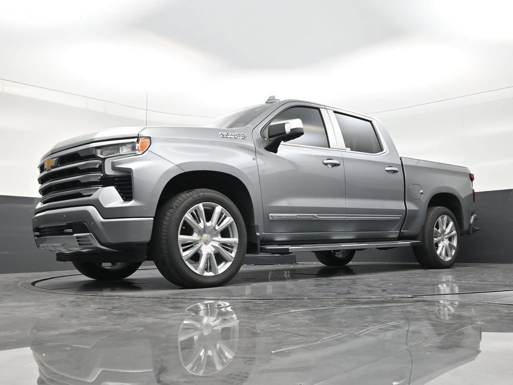 Used 2024 Chevrolet Silverado 1500 High Country w/ High Country Premium Package AWD/4WD image 20