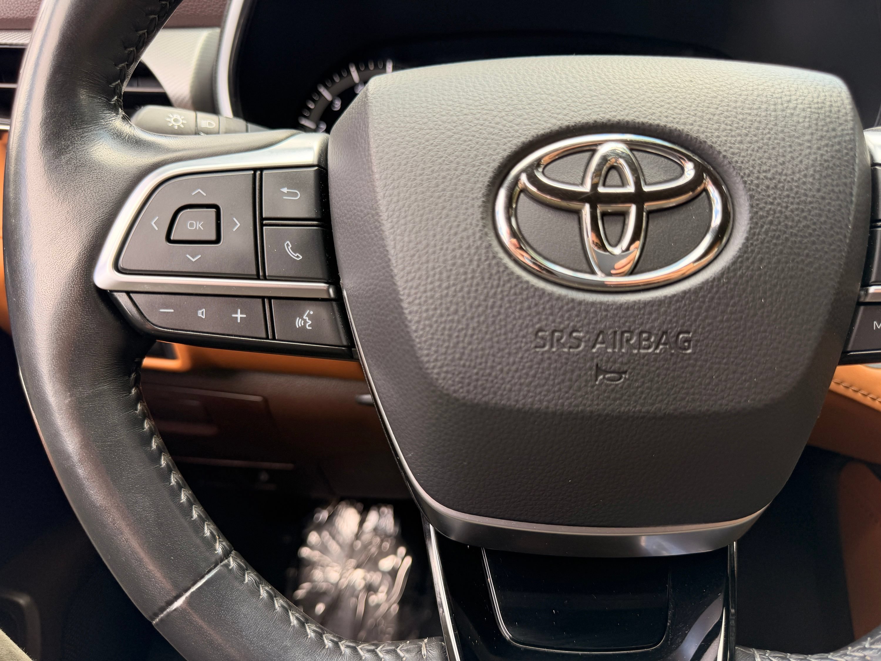 Used 2021 Toyota Highlander Platinum AWD/4WD image 38