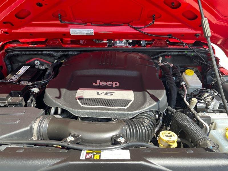Used 2015 Jeep Wrangler Sport AWD/4WD image 39