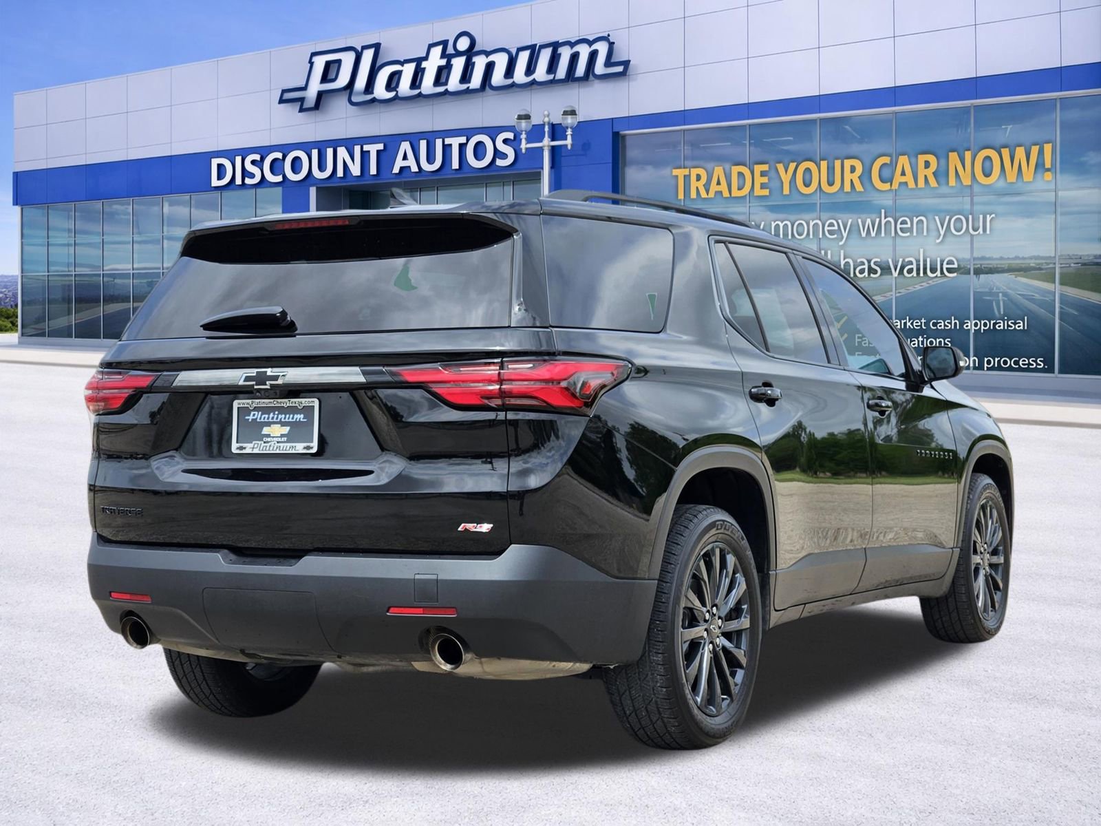 Used 2023 Chevrolet Traverse RS image 5
