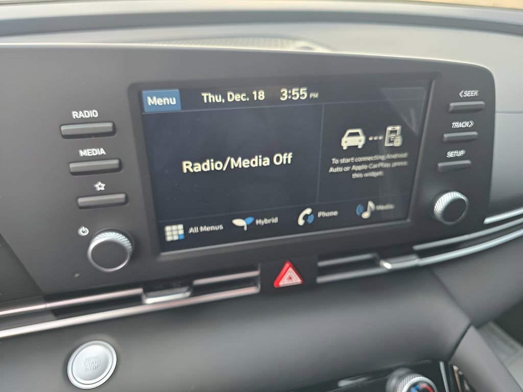 New 2025 Hyundai Elantra Blue image 21