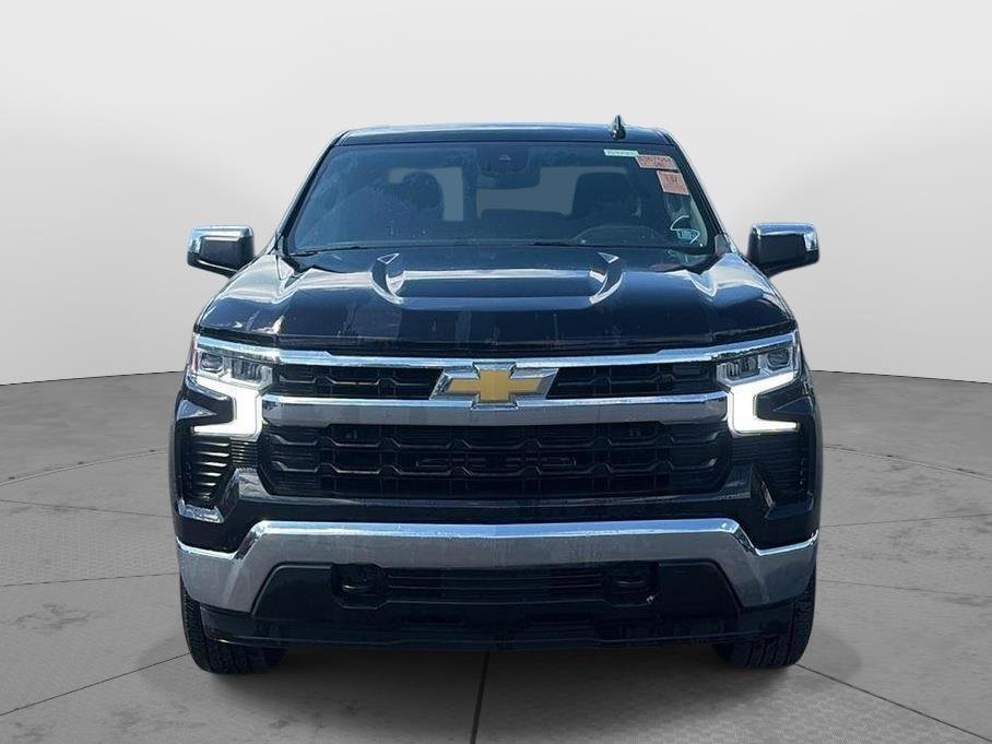 Used 2024 Chevrolet Silverado 1500 LT AWD/4WD image 3