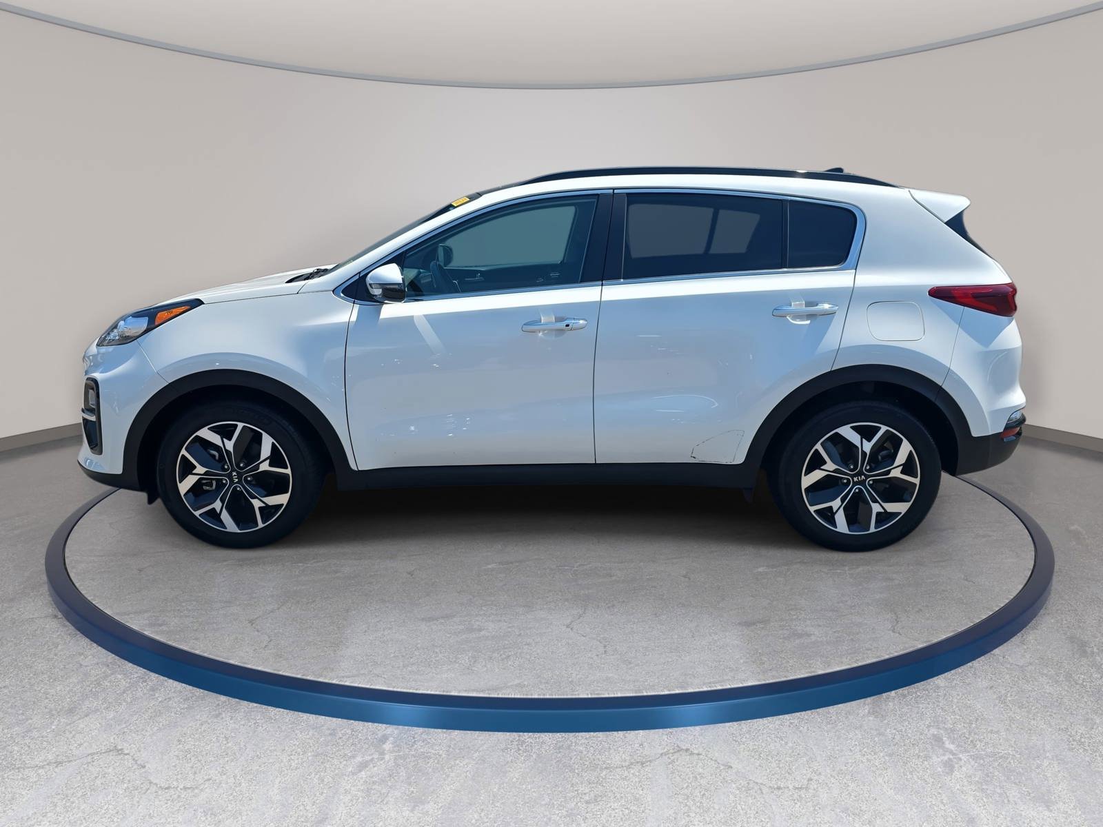 Used 2021 Kia Sportage EX w/ EX Technology Package FWD image 8