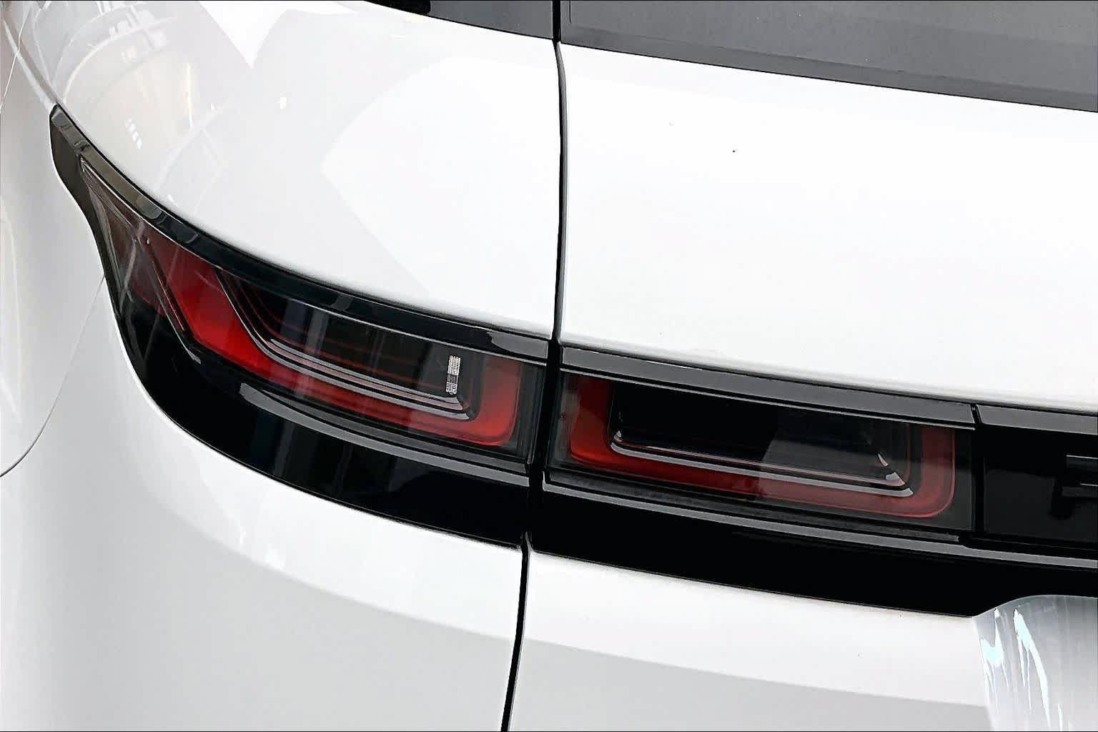 Used 2023 Land Rover Range Rover Evoque R-Dynamic SE AWD/4WD image 28