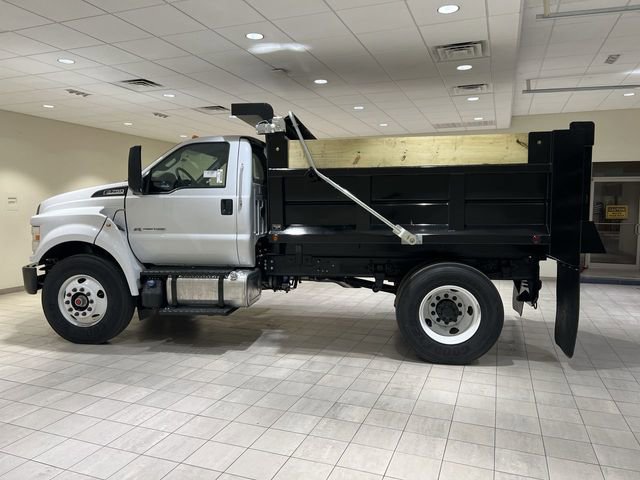New 2026 Ford F750 2WD Regular Cab Super Duty image 2