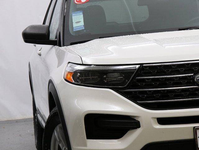 Used 2022 Ford Explorer XLT w/ Class IV Trailer Tow Package image 4