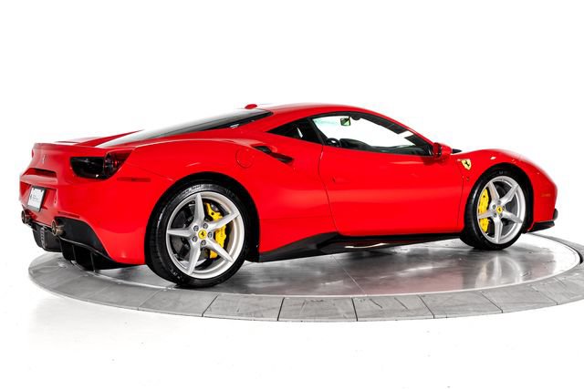 Certified 2018 Ferrari 488 GTB RWD image 2