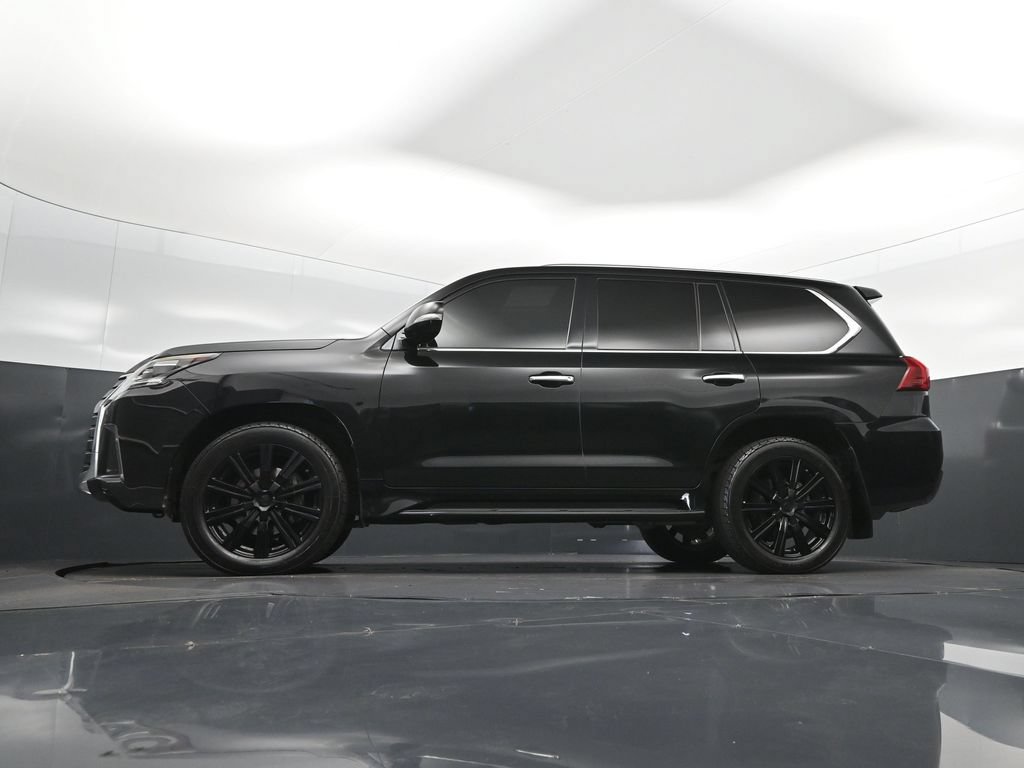 Used 2017 Lexus LX 570 4WD image 41