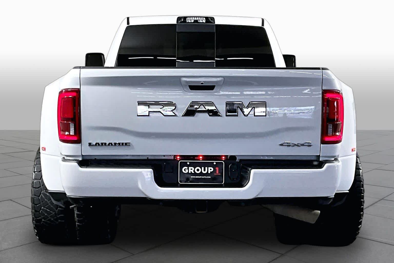 Used 2026 RAM 3500 Laramie AWD/4WD image 5