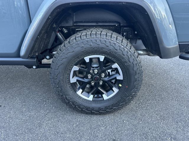 New 2026 Jeep Gladiator Rubicon w/ Technology Group image 18