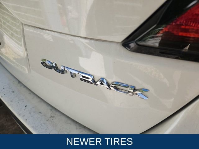 Used 2021 Subaru Outback Limited image 8