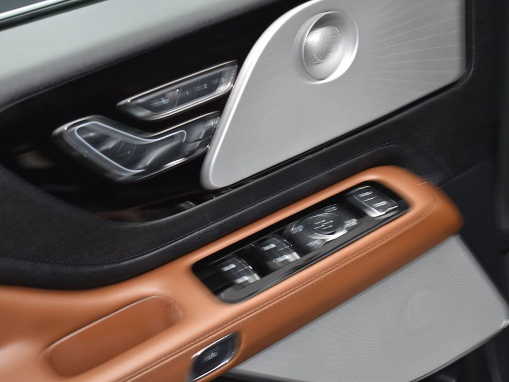 Used 2023 Lincoln Aviator Reserve w/ Equipment Group 201A image 9