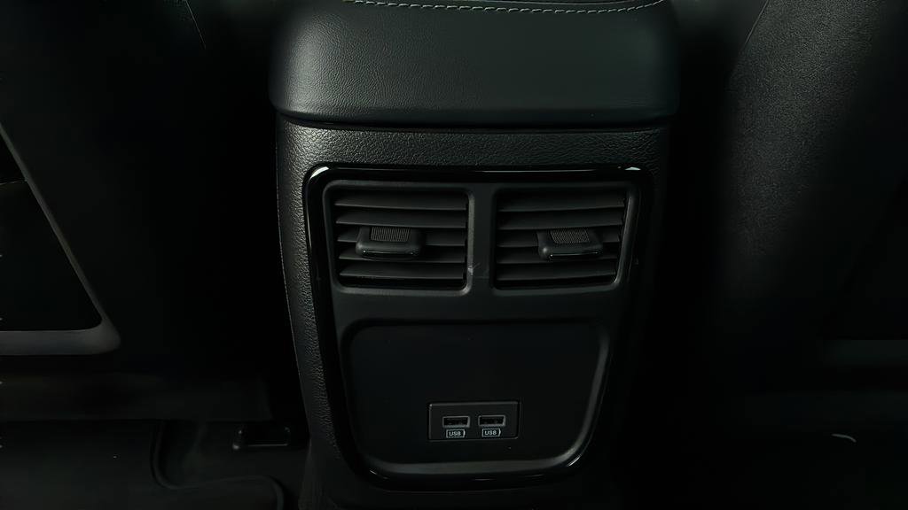 Used 2023 Dodge Charger R/T w/ Daytona Edition Group image 16