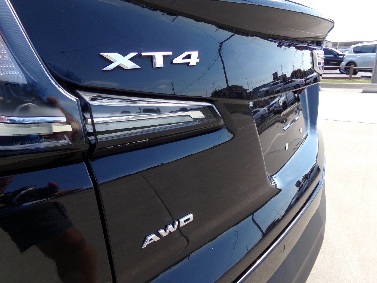 Used 2022 Cadillac XT4 Sport AWD/4WD image 42