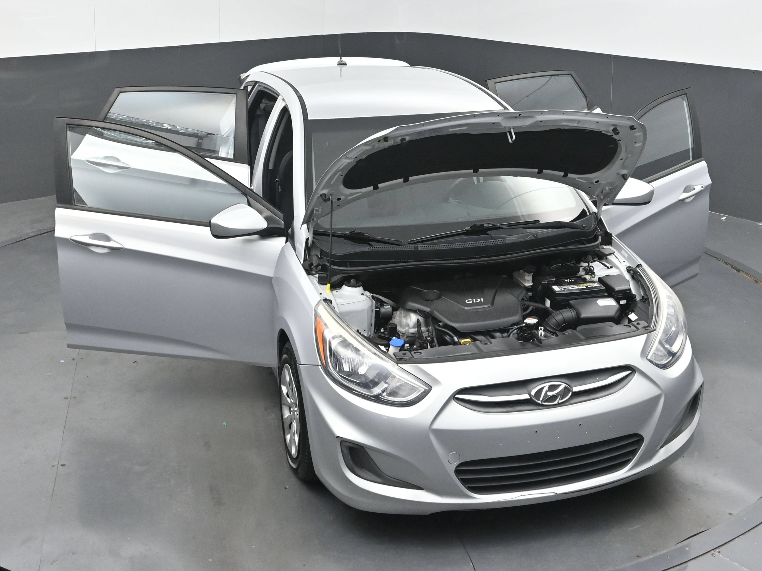 Used 2016 Hyundai Accent SE FWD image 41