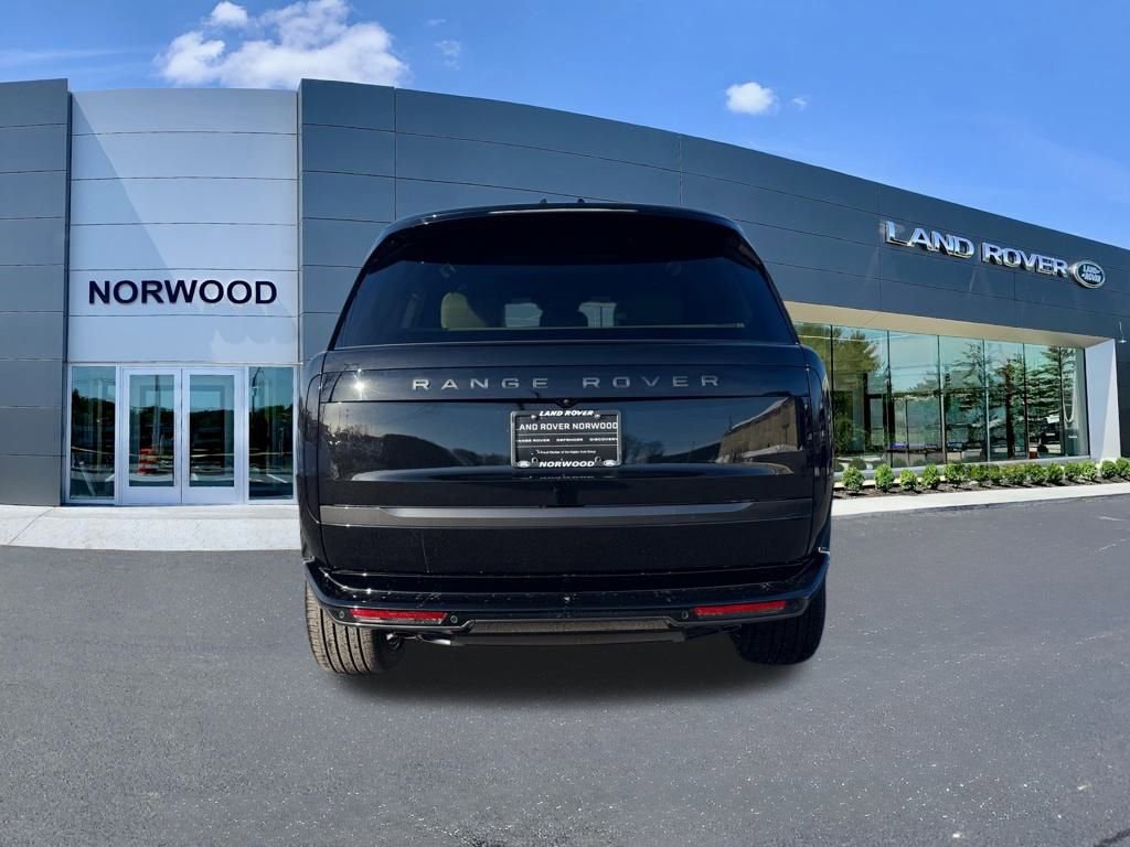 New 2026 Land Rover Range Rover SE image 14