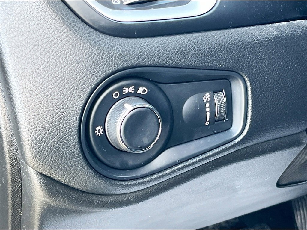 Certified 2020 Jeep Renegade Sport image 10