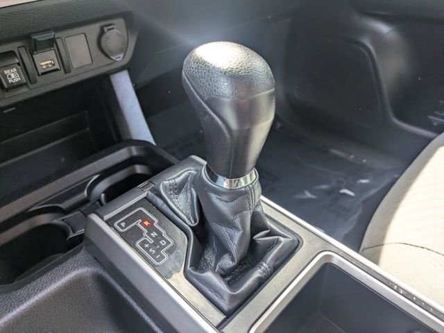 Used 2020 Toyota Tacoma SR5 w/ Technology Package AWD/4WD image 30