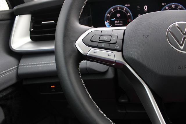 New 2026 Volkswagen Tiguan SE AWD/4WD image 13